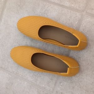 Everlane Reknit day glove flats